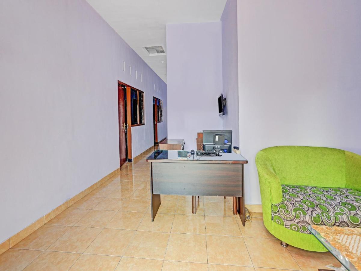 Oyo 90344 Wijayanti Hotell Banyuwangi  Exteriör bild